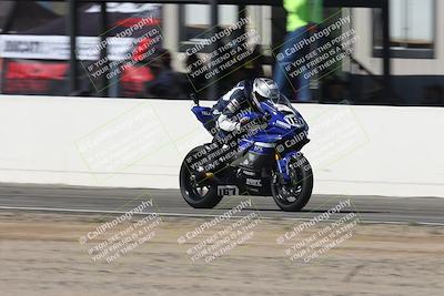media/Oct-05-2025-CVMA (Sun) [[beeef4f201]]/Race 2-Supersport Middleweight/